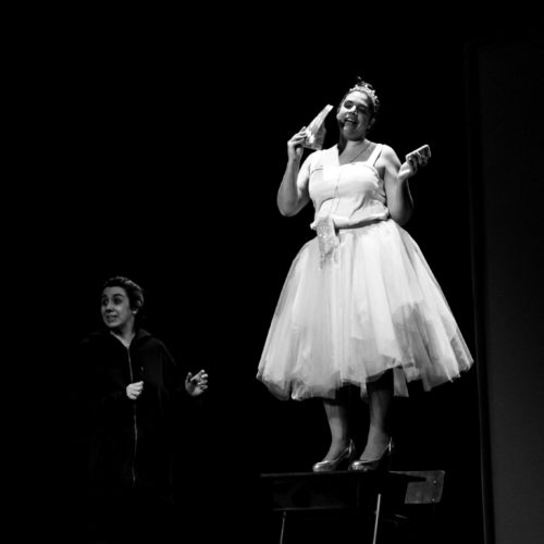 La fille ronde comme…
